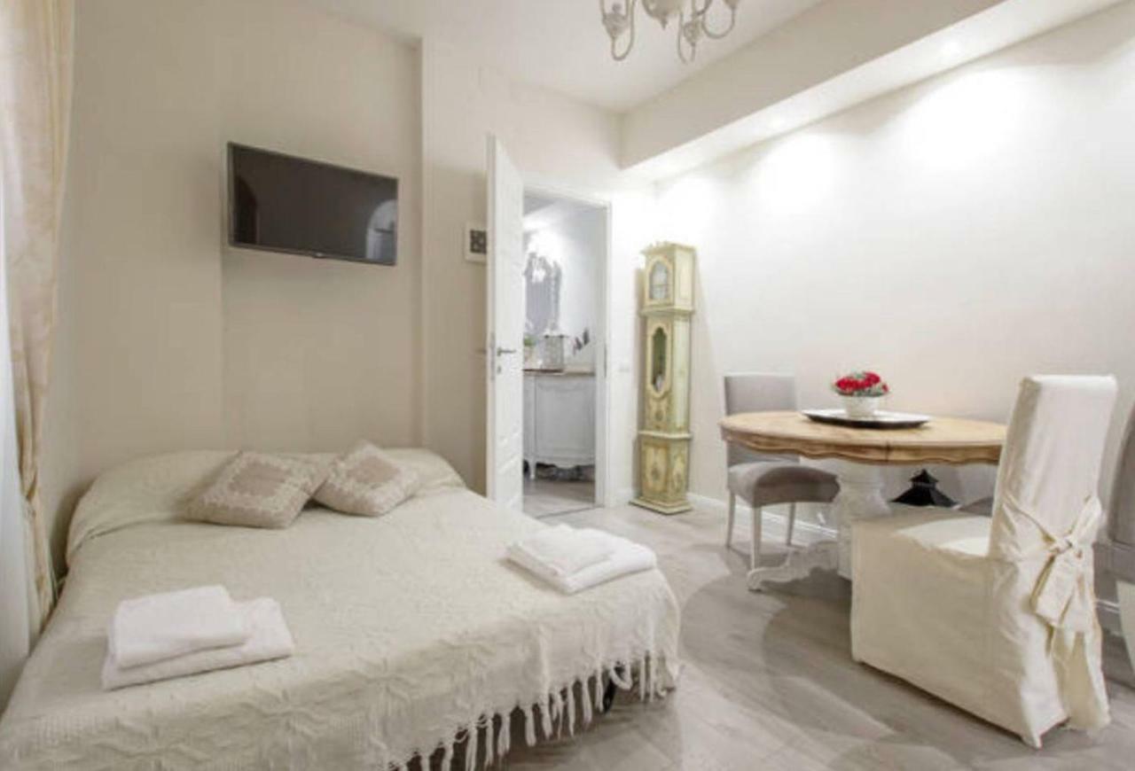 Borgo Pio 66 * Roma
